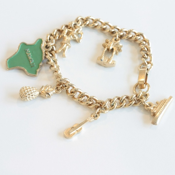 Vintage Jewelry - Vintage Hawaii Charm Bracelet